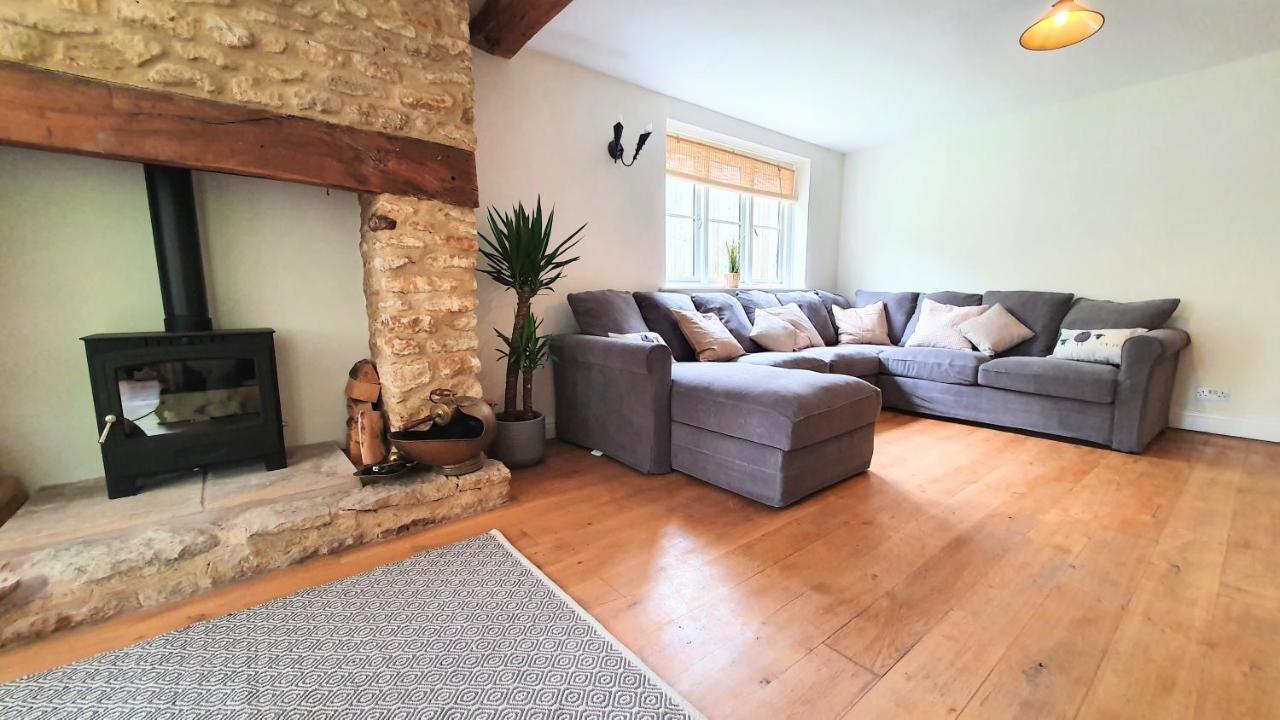 Glenfield Cottage - Secluded Luxury Deep In The Oxfordshire Countryside Wilcote Bagian luar foto